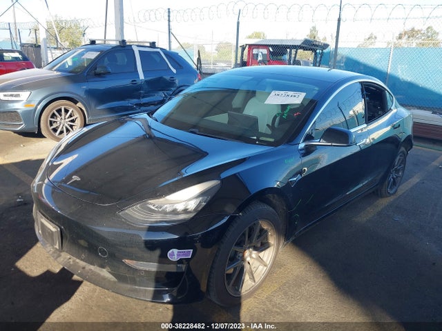 Tesla Model 3 Mid Range/standard Range/standard Range Plus/long Range 2019 5YJ3E1EA7KF429324 Image 2