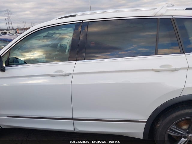 2019 VOLKSWAGEN TIGUAN 2.0T SE/2.0T SEL/2.0T SEL R-LINE/2.0T SEL R-LINE BLACK VIN: 3VV2B7AX8KM049018