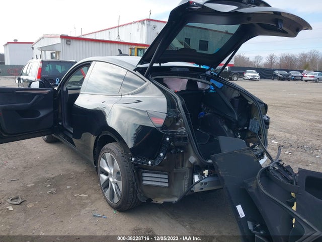 2023 TESLA MODEL Y AWD/LONG RANGE DUAL MOTOR ALL-WHEEL DRIVE VIN: 7SAYGDEE4PF837939