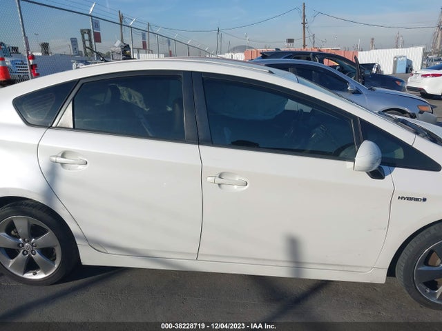 2013 Toyota Prius Three Se მანქანა იყიდება აუქციონზე, vin: JTDKN3DU9D5625028, აუქციონის ნომერი: 38228719