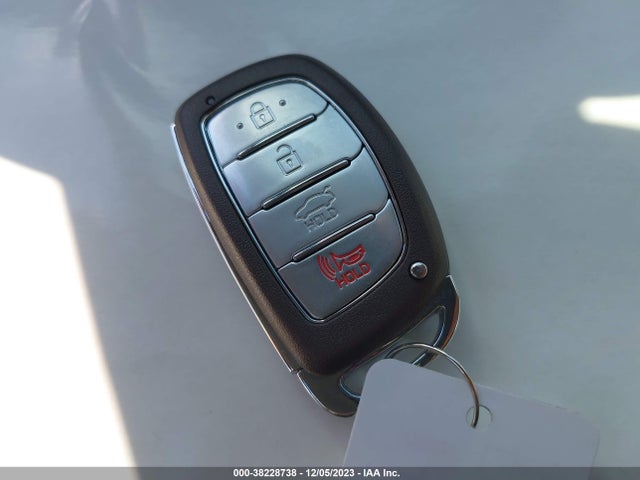 Hyundai Elantra Value Edition 2018 5NPD84LF3JH224496 Image 11