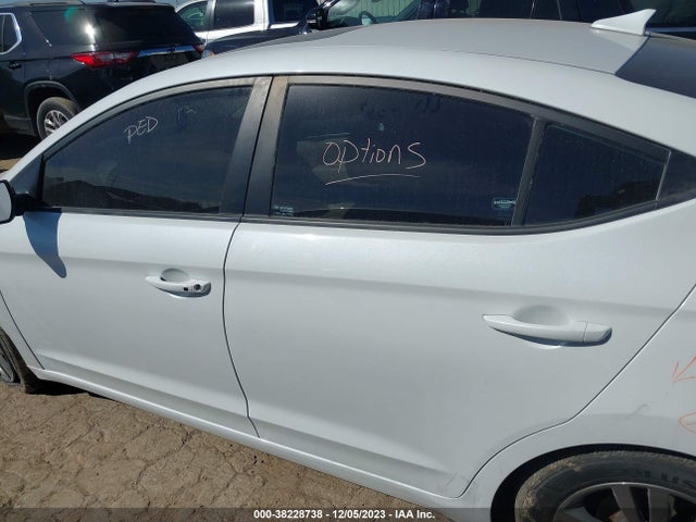 Hyundai Elantra Value Edition 2018 5NPD84LF3JH224496 Image 14