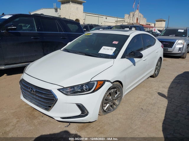 Hyundai Elantra Value Edition 2018 5NPD84LF3JH224496 Image 2