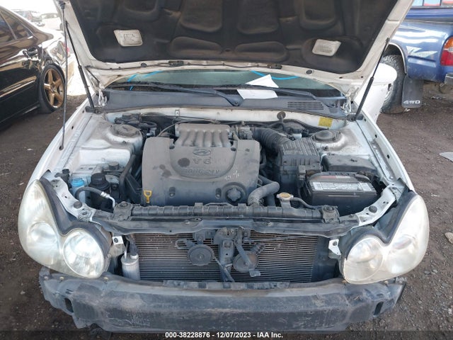 2004 HYUNDAI SONATA LX/GLS VIN: KMHWF35H64A037686