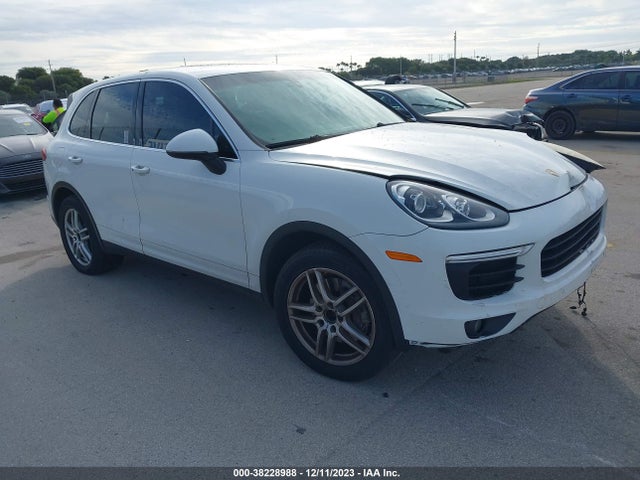 2016 PORSCHE CAYENNE WP1AA2A22GLA06368 Photo 0