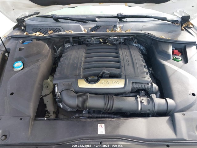 2016 PORSCHE CAYENNE WP1AA2A22GLA06368 Photo 9