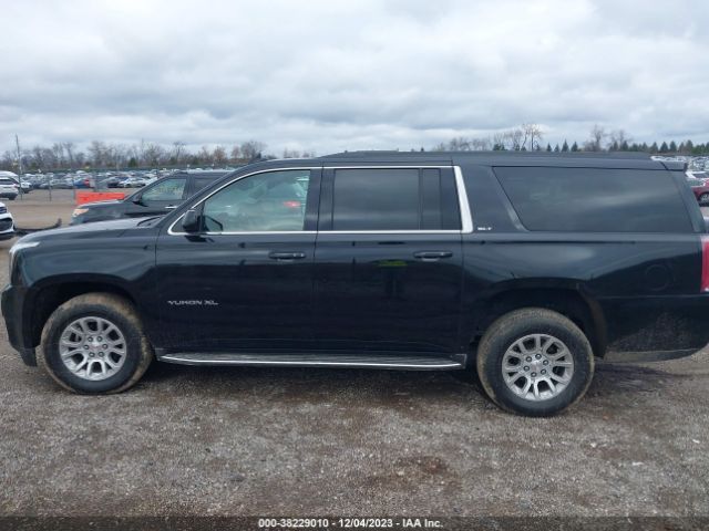 1GKS1GKC0KR403372 GMC Yukon Xl Slt