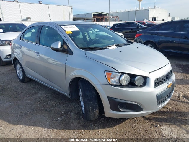 Chevrolet SONIC LT 2017 1G1JD5SH0H4107720 Image 1