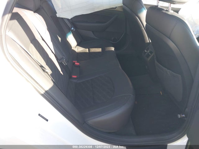 2018 HYUNDAI SONATA SPORT VIN: 5NPE34AF3JH701336