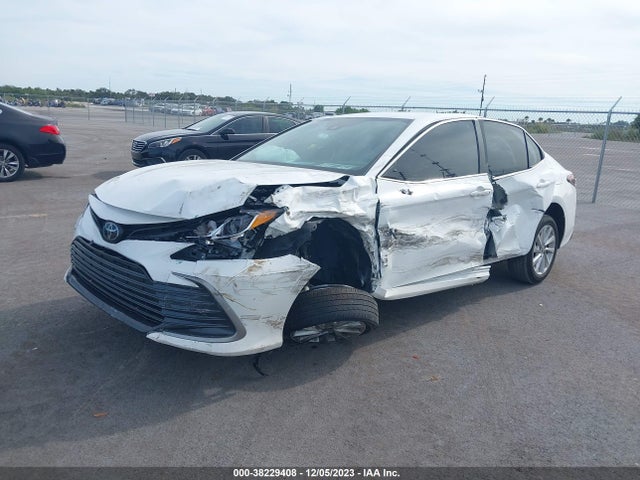 Toyota CAMRY LE 2023 4T1C11AK4PU799747 Image 2