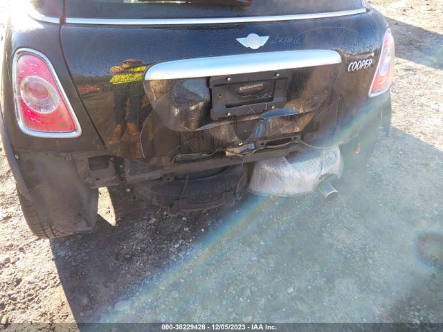 2012 MINI COOPER WMWSU3C58CT369999 Photo 5