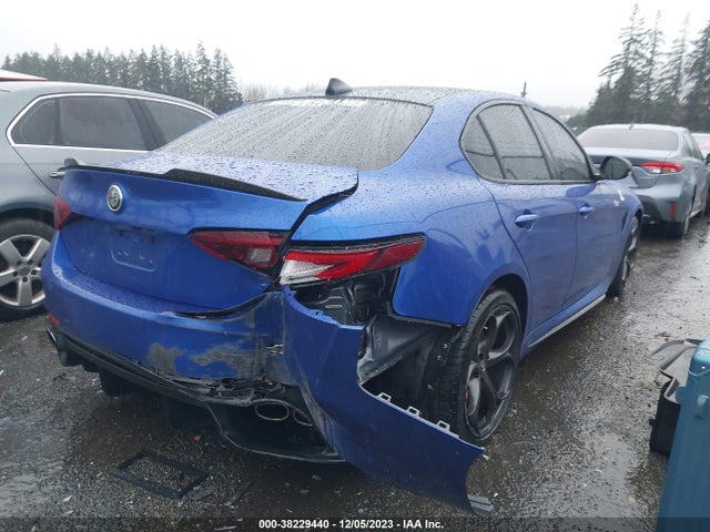 ZARFAEAVXJ7567233 Alfa Romeo Giulia Quadrifoglio Rwd