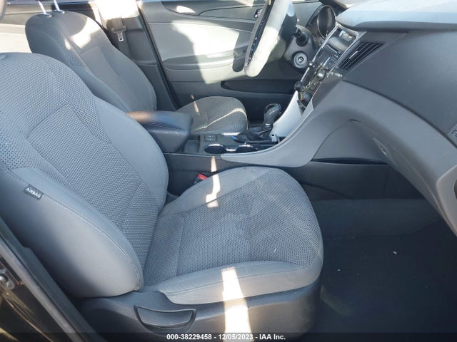 2013 HYUNDAI SONATA GLS VIN: 5NPEB4AC7DH620496