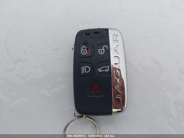 2020 JAGUAR F-PACE SADCM2FV9LA646060 Photo 10