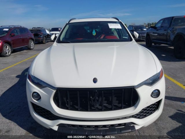 ZN661XUL0HX250697 Maserati Levante