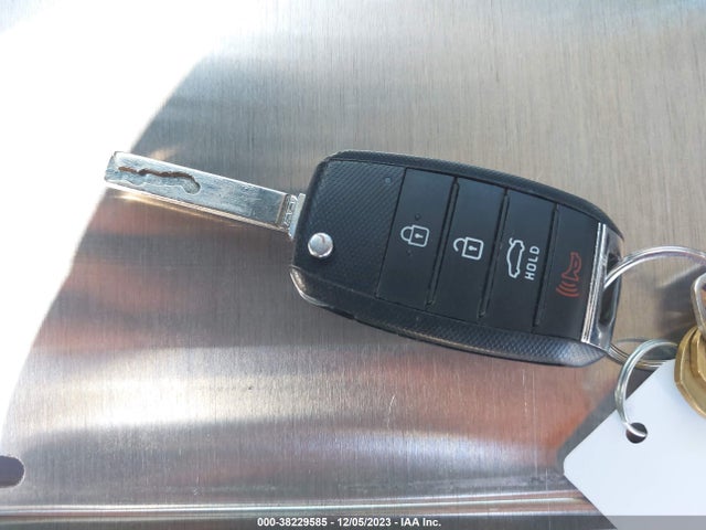 KIA Optima Lx 2020 5XXGT4L3XLG432035 Image 11