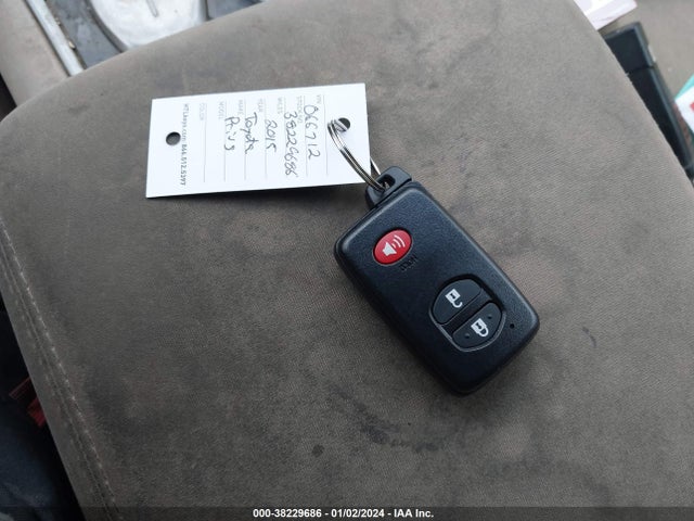 Toyota PRIUS PLUG-IN 2015 JTDKN3DP8F3066712 Image 11