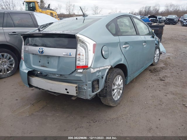 Toyota PRIUS PLUG-IN 2015 JTDKN3DP8F3066712 Image 4