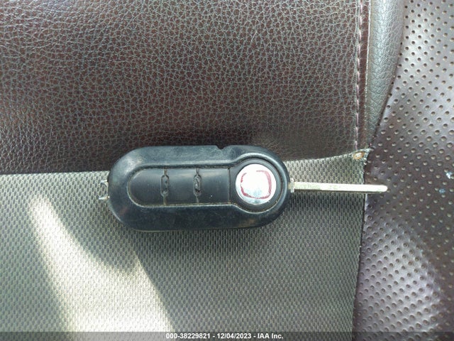 2012 FIAT 500 3C3CFFBR2CT385681 Photo 10