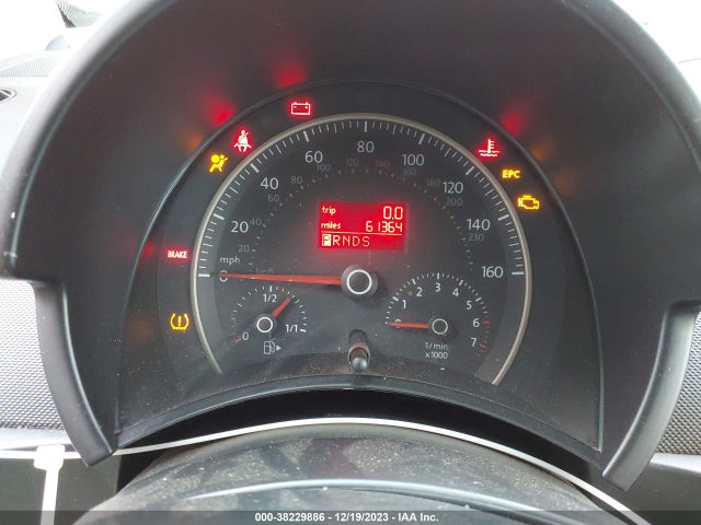 2010 VOLKSWAGEN NEW BEETLE 2.5L FINAL EDITION VIN: 3VWRG3AL1AM003269