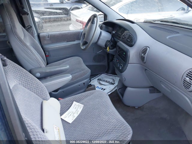2000 PLYMOUTH VOYAGER BASE VIN: 2P4GP2531YR553763