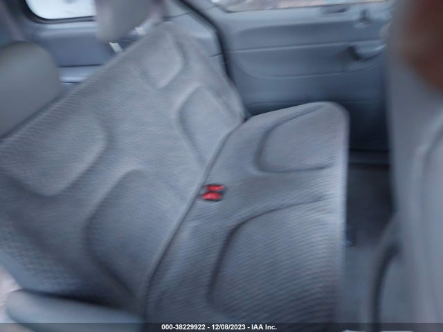 2000 PLYMOUTH VOYAGER BASE VIN: 2P4GP2531YR553763