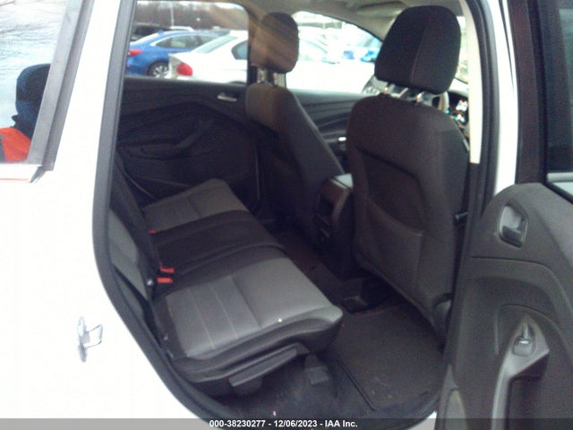 Продажа на аукционе авто 2016 Ford Escape Se, vin: 1FMCU9GX6GUC49894, номер лота: 38230277