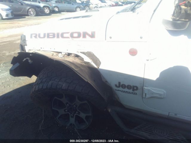 1C4HJXFG2JW174373 Jeep Wrangler Unlimited Rubicon 4x4