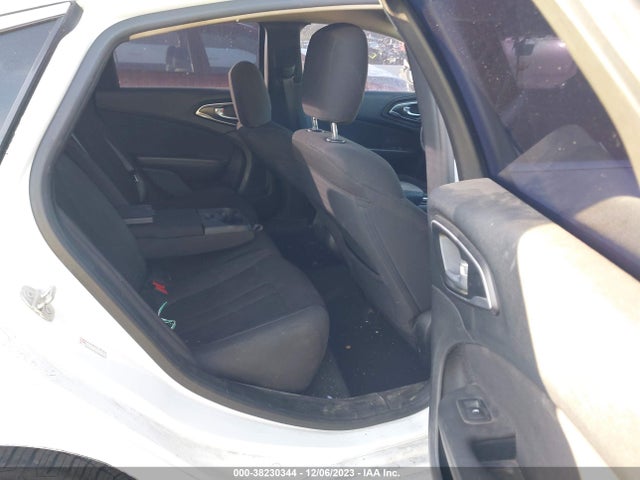 Chrysler 200 Limited 2016 1C3CCCAB2GN168729 Image 8