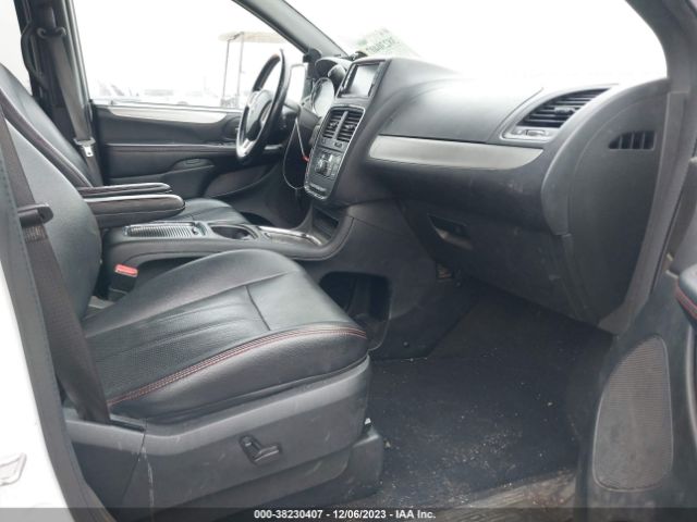 2C4RDGEG1JR242250 Dodge Grand Caravan Gt