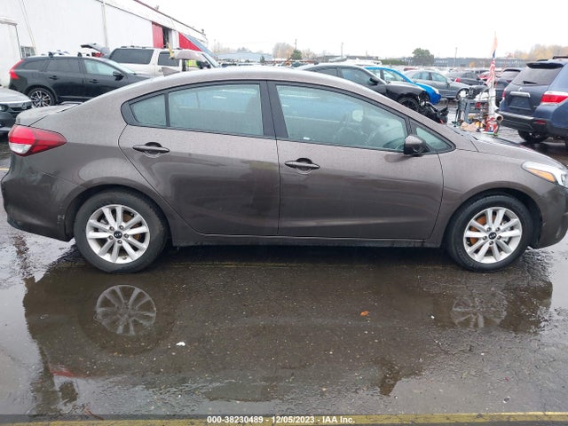 KIA FORTE LX 2017 3KPFL4A72HE144575 Image 12