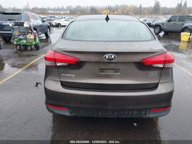 KIA FORTE LX 2017 3KPFL4A72HE144575 Image 15