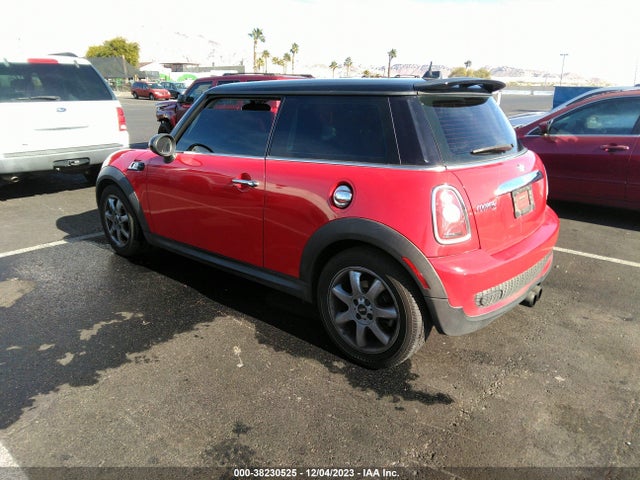 2008 MINI COOPER S WMWMF73578TT92417 Photo 2