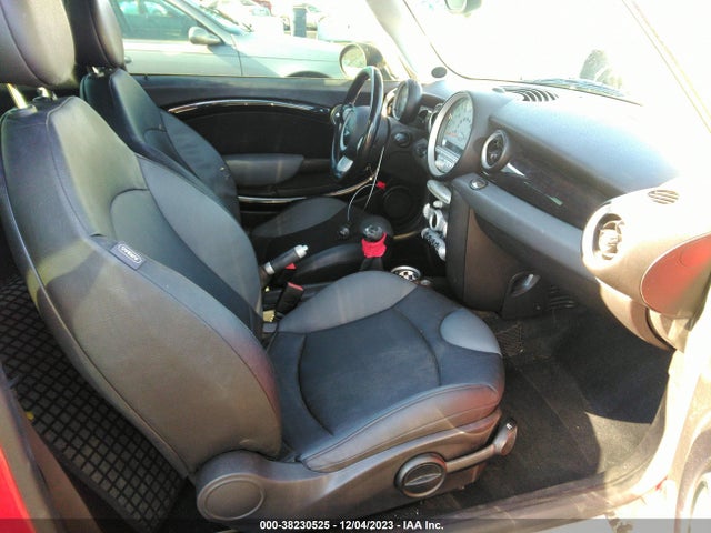 2008 MINI COOPER S WMWMF73578TT92417 Photo 4