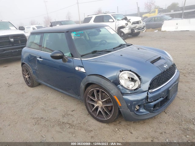2011 MINI COOPER S WMWSV3C54BTY21815 Photo 0