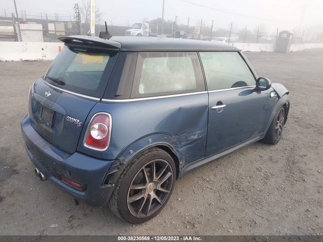 2011 MINI COOPER S WMWSV3C54BTY21815 Photo 3