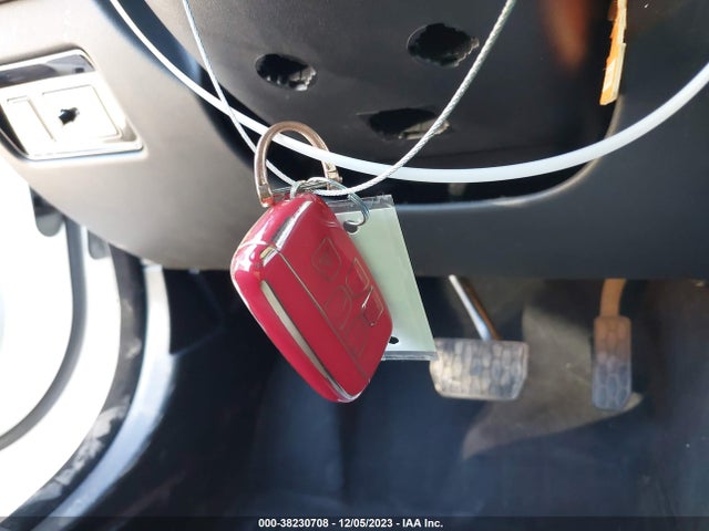 2017 JAGUAR XE SAJAD4BGXHA958662 Photo 10