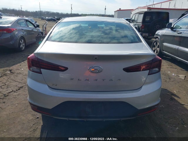 Hyundai ELANTRA SE 2019 5NPD74LF1KH439783 Image 16