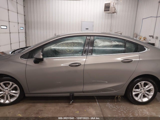 Chevrolet CRUZE LT 2019 1G1BE5SM5K7124968 Image 14