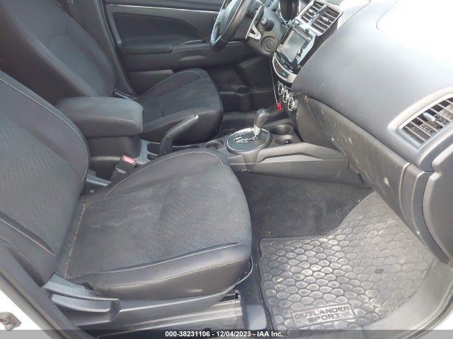 2015 MITSUBISHI OUTLANDER SPORT SE VIN: 4A4AP4AU1FE002658