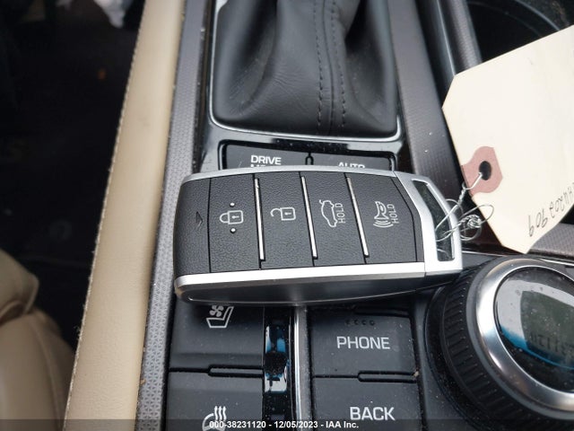 Genesis G80 3.8 2017 KMHGN4JE8HU202909 Image 11