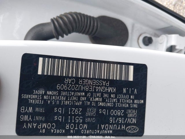 Genesis G80 3.8 2017 KMHGN4JE8HU202909 Image 9