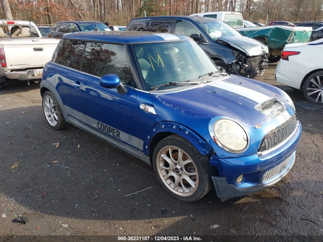2007 MINI COOPER S WMWMF73567TL88437 Photo 0
