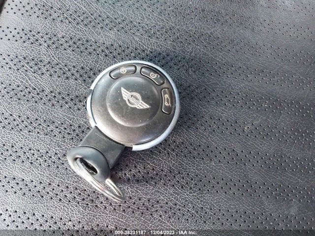 2007 MINI COOPER S WMWMF73567TL88437 Photo 10