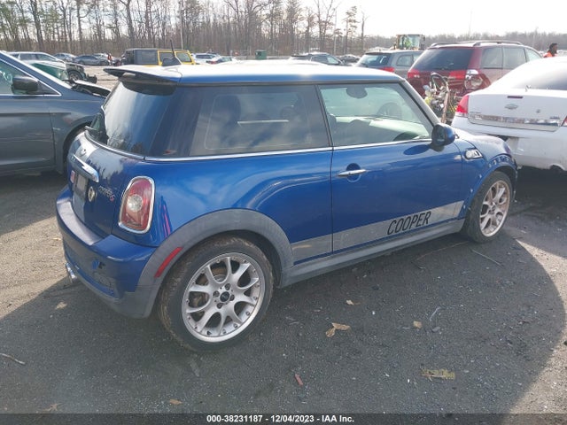 2007 MINI COOPER S WMWMF73567TL88437 Photo 3