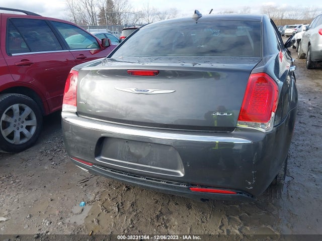 2018 CHRYSLER 300 LIMITED AWD VIN: 2C3CCAKG4JH304471