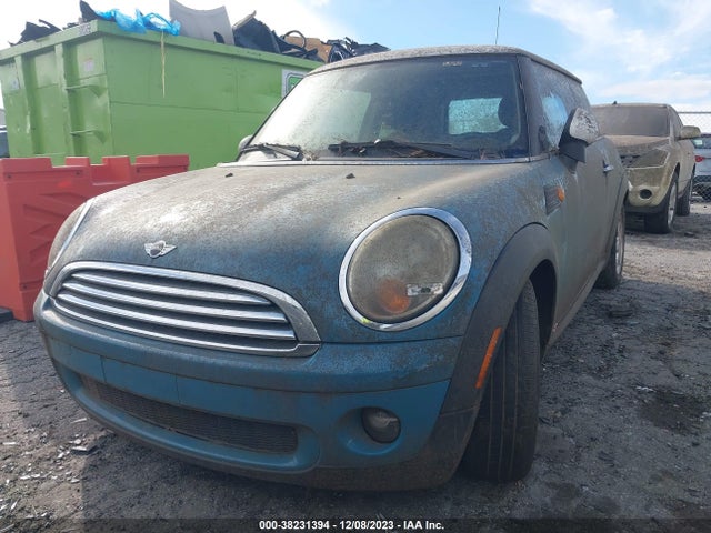 2010 MINI COOPER WMWMF3C53ATZ23370 Photo 5
