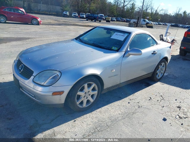 1998 MERCEDES-BENZ SLK 230 VIN: WDBKK47F3WF062694