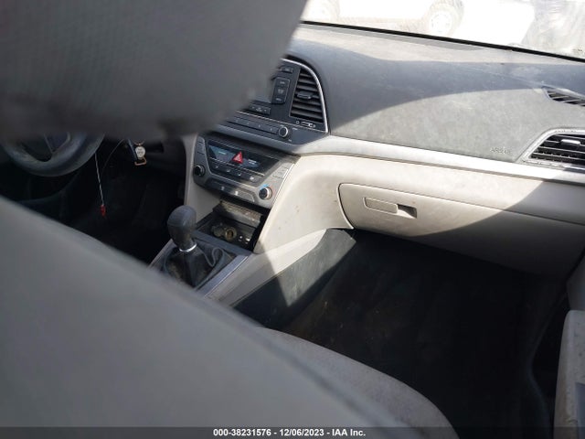 2017 HYUNDAI ELANTRA SE VIN: 5NPD74LF0HH060489