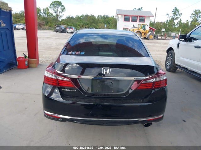 Honda ACCORD LX 2017 1HGCR2F30HA193483 Image 17